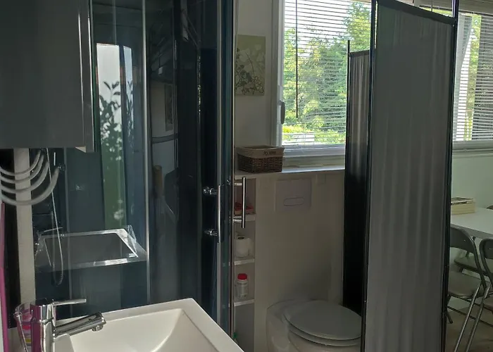 Meuble 1 Piece Entierement Equipe Sans Cloisons Separatives Apartman Chavagnes-en-Paillers