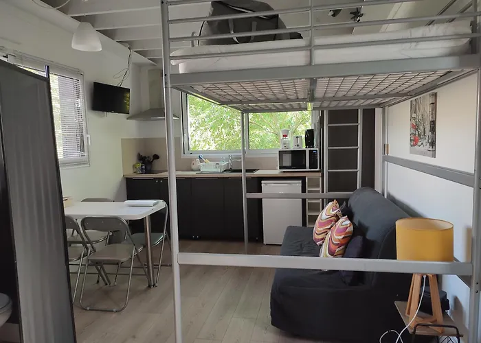 Apartman Meuble 1 Piece Entierement Equipe Sans Cloisons Separatives Chavagnes-en-Paillers